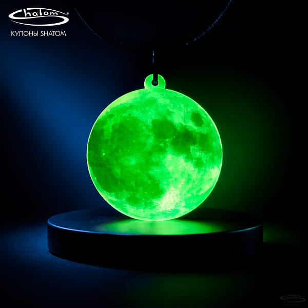 Glowing pendant «FULL MOON» green 26mm